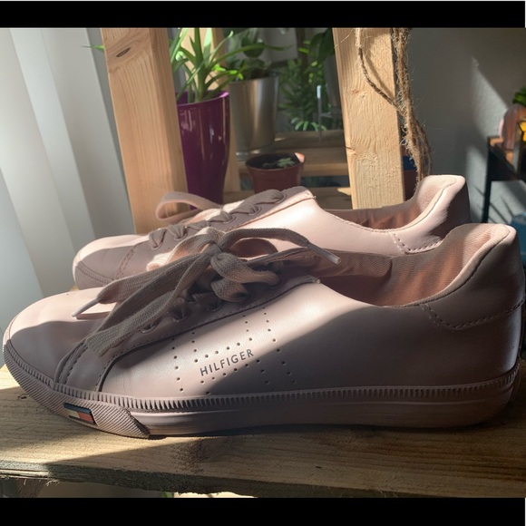 Tommy Hilfiger Shoes - COPY - Pink leather Tommy Hilfiger sneakers